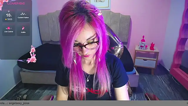 Snapshot of abril_ch_ chatting on 10-22-25, 10:48 abril ch online show from 10-22-25, 10:48