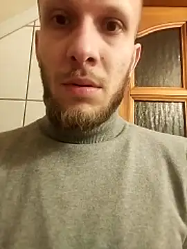 hoot denis28 online show from 12-26-24, 02:16