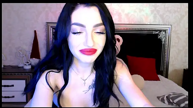 NancyLovee  online show from 01-05-25, 05:20