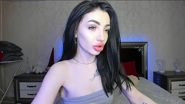 NancyLovee  online show from 03-21-25, 10:28