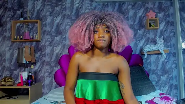 Snapshot of EMMAPARISS chatting on 02-03-26, 11:59 EMMAPARISS online show from 02-03-26, 11:59