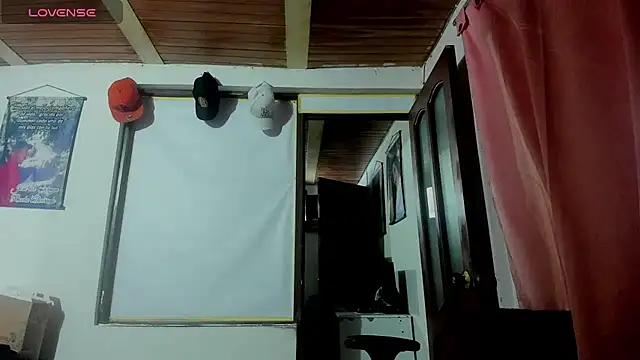 Snapshot of Nenita_Hot_ chatting on 10-09-25, 01:25 Nenita Hot  online show from 10-09-25, 01:25