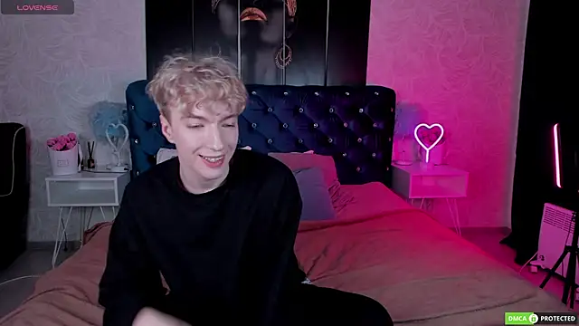 Snapshot of TrevorBenson chatting on 11-20-25, 08:58 TrevorBenson online show from 11-20-25, 08:58