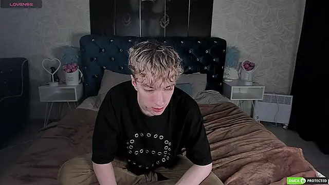 Snapshot of TrevorBenson chatting on 12-05-25, 03:04 TrevorBenson online show from 12-05-25, 03:04