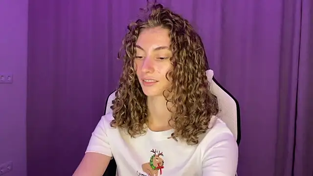 lady curls online show from 12-07-24, 01:47