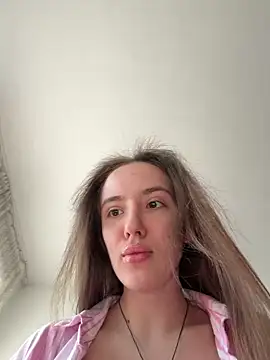 Snapshot of EmilyWi_ chatting on 03-03-26, 01:28 EmilyWi online show from 03-03-26, 01:28