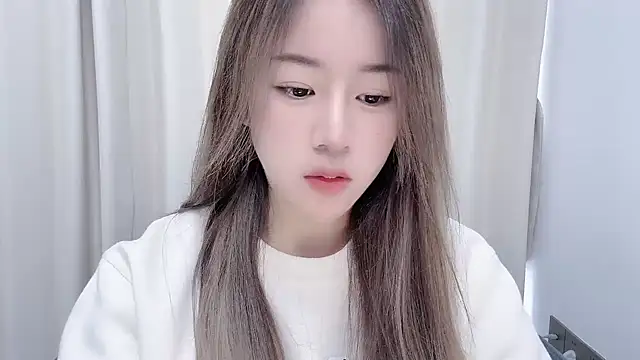 chloe-01 online show from 12-09-24, 04:45