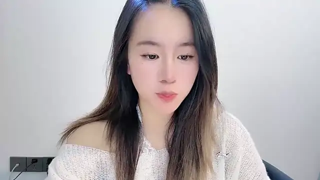 chloe-01 online show from 12-22-25, 12:13