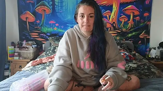 tattoomilf86 online show from 02-13-25, 02:42