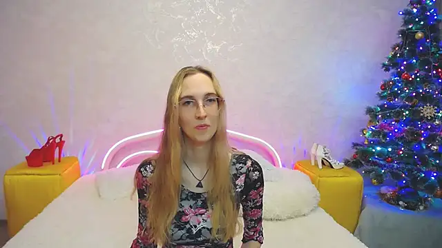 KlaryBrait online show from 12-18-24, 03:00