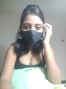 Snapshot of HotKhushi13 chatting on 12-10-24, 07:11 HotKhushi13 online show from 12-10-24, 07:11