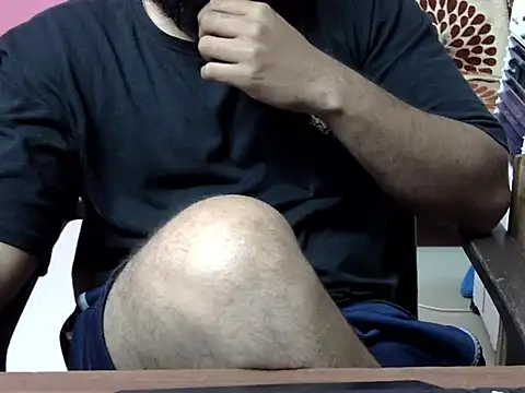 Snapshot of HotKhushi13 chatting on 12-17-25, 05:41 HotKhushi13 online show from 12-17-25, 05:41