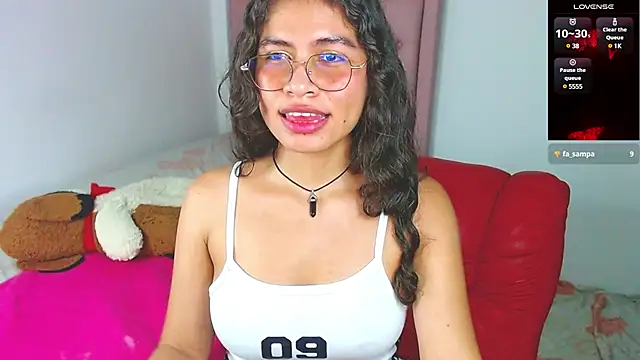 Snapshot of Cynthia_hazel chatting on 12-11-24, 11:08 Cynthia hazel online show from 12-11-24, 11:08