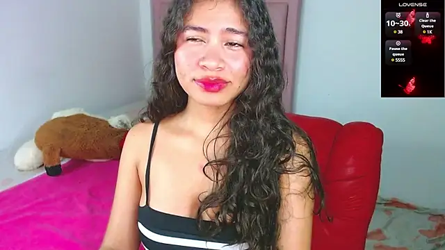 Snapshot of Cynthia_hazel chatting on 12-21-24, 11:33 Cynthia hazel online show from 12-21-24, 11:33