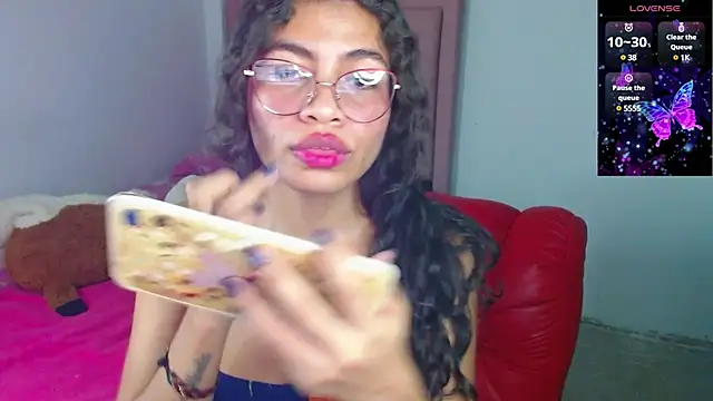 Snapshot of Cynthia_hazel chatting on 03-20-25, 12:53 Cynthia hazel online show from 03-20-25, 12:53