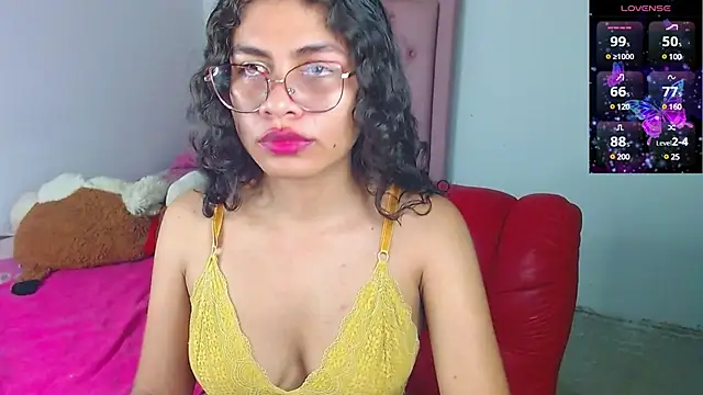 Snapshot of Cynthia_hazel chatting on 03-21-25, 05:11 Cynthia hazel online show from 03-21-25, 05:11