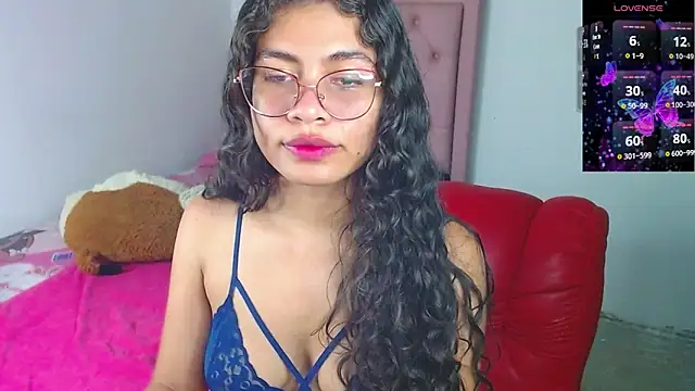 Snapshot of Cynthia_hazel chatting on 03-23-25, 06:26 Cynthia hazel online show from 03-23-25, 06:26