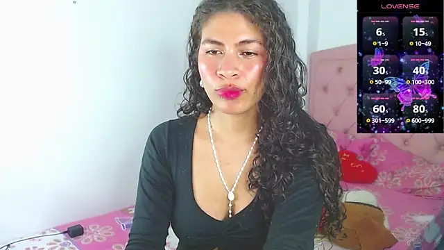 Snapshot of Cynthia_hazel chatting on 09-15-25, 08:14 Cynthia hazel online show from 09-15-25, 08:14