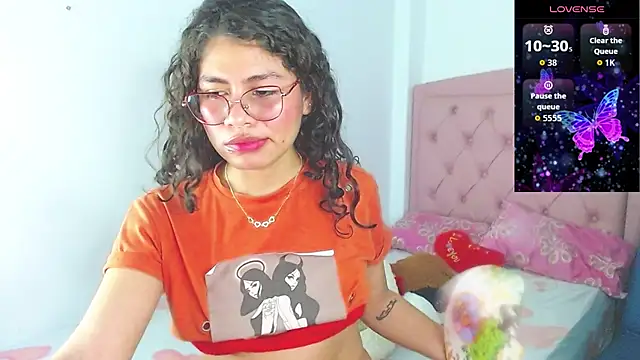 Snapshot of Cynthia_hazel chatting on 10-09-25, 05:16 Cynthia hazel online show from 10-09-25, 05:16