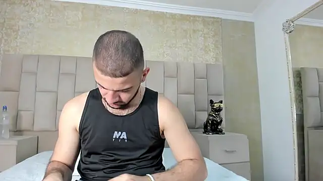 MaximusDick1  online show from 10-26-25, 04:29