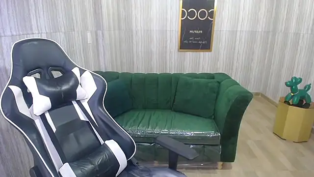 Snapshot of Bela_t_ chatting on 12-06-24, 05:33 Bela t online show from 12-06-24, 05:33