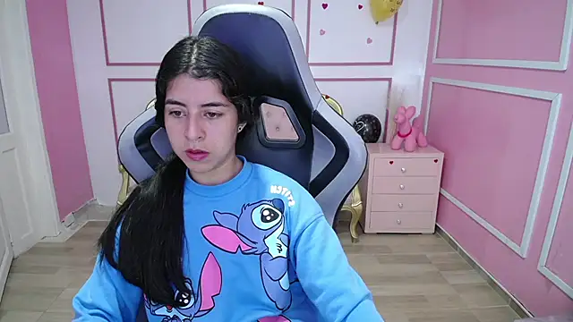 Snapshot of Bela_t_ chatting on 01-15-25, 04:21 Bela t online show from 01-15-25, 04:21