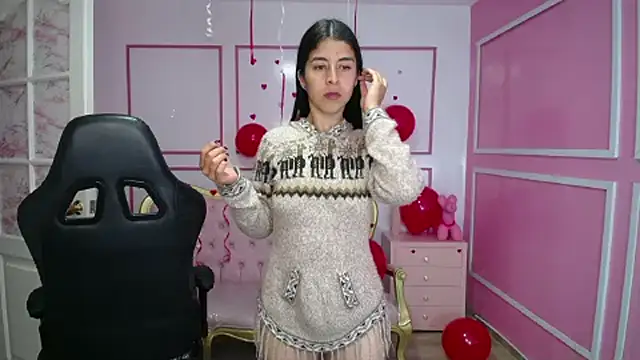 Snapshot of Bela_t_ chatting on 02-15-25, 07:39 Bela t online show from 02-15-25, 07:39