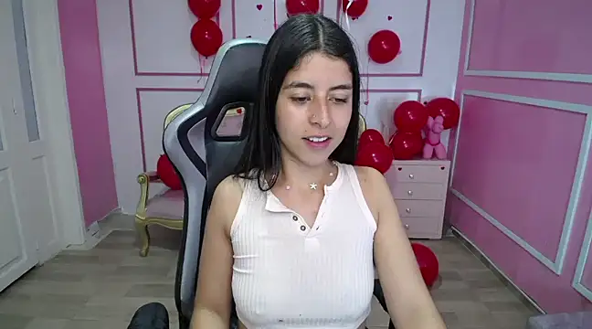 Snapshot of Bela_t_ chatting on 02-20-25, 07:41 Bela t online show from 02-20-25, 07:41