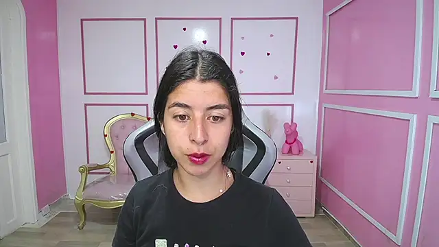 Snapshot of Bela_t_ chatting on 03-11-25, 04:29 Bela t online show from 03-11-25, 04:29