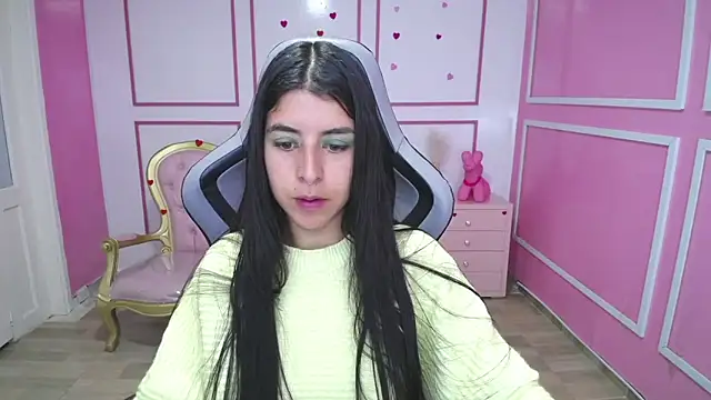 Snapshot of Bela_t_ chatting on 03-14-25, 04:40 Bela t online show from 03-14-25, 04:40