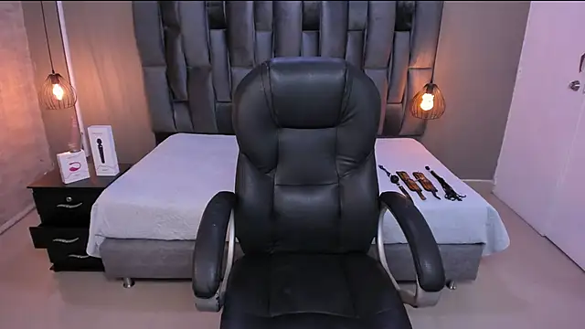 Lorena Vieira  online show from 01-22-25, 07:34