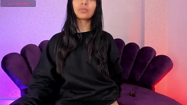 sofi soft  online show from 10-20-25, 05:02