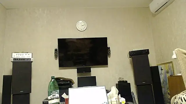 Snapshot of nikdov3 chatting on 12-16-24, 11:12 nikdov3 online show from 12-16-24, 11:12