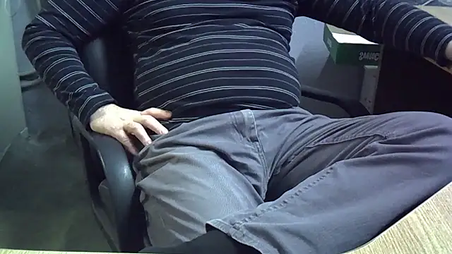 Snapshot of nikdov3 chatting on 01-09-25, 10:20 nikdov3 online show from 01-09-25, 10:20