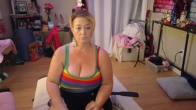 Luna1984 online show from 09-12-25, 08:20