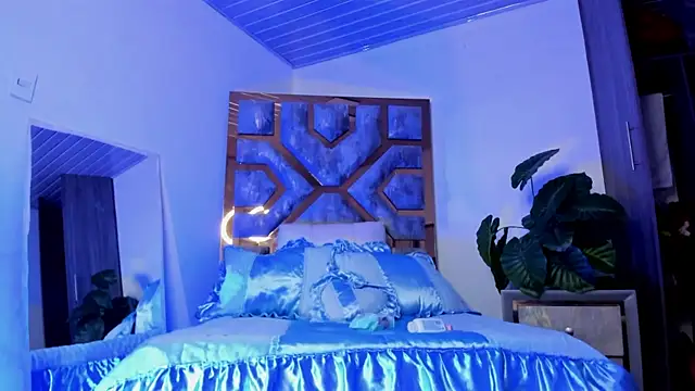 BRITHANY SPARK online show from 01-28-25, 07:21