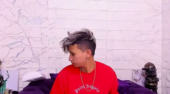 Im Milan Rs online show from 02-20-25, 07:01