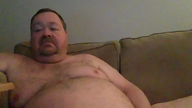 Snapshot of hitman_35 chatting on 02-13-26, 04:19 hitman 35 online show from 02-13-26, 04:19