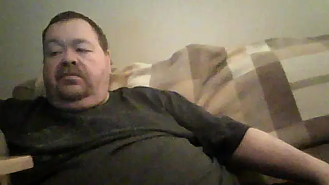 Snapshot of hitman_35 chatting on 02-21-26, 04:35 hitman 35 online show from 02-21-26, 04:35