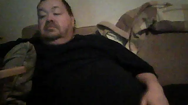 Snapshot of hitman_35 chatting on 02-25-26, 08:02 hitman 35 online show from 02-25-26, 08:02