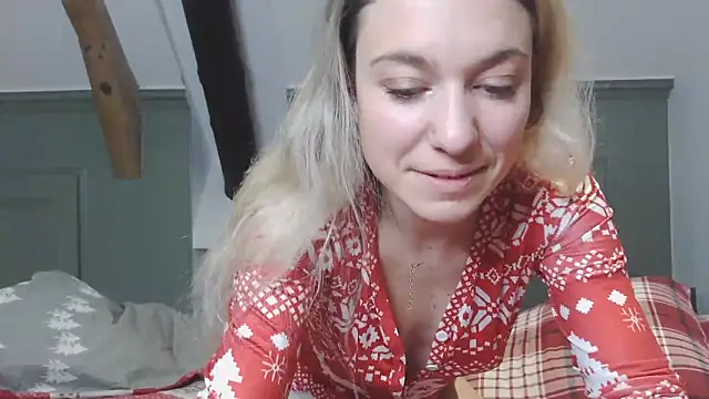 Snapshot of carlaaa chatting on 12-20-24, 09:50 carlaaa online show from 12-20-24, 09:50