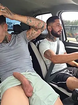 Snapshot of christangel_96_ chatting on 10-10-25, 06:51 christangel 96  online show from 10-10-25, 06:51