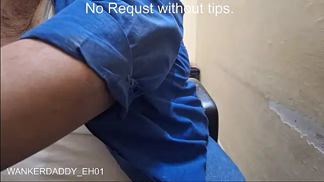 Snapshot of WANKERDADDY_EH01 chatting on 12-13-24, 11:13 WANKERDADDY EH01 online show from 12-13-24, 11:13