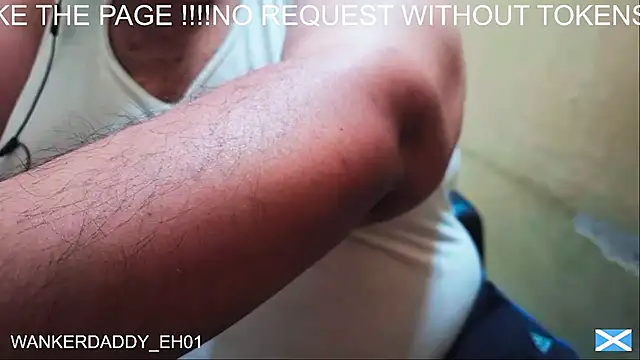 Snapshot of WANKERDADDY_EH01 chatting on 01-11-25, 11:23 WANKERDADDY EH01 online show from 01-11-25, 11:23