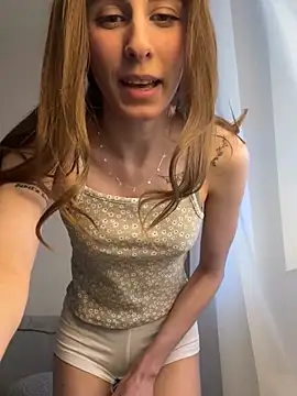 Snapshot of HellPeach chatting on 02-25-25, 02:54 HellPeach online show from 02-25-25, 02:54