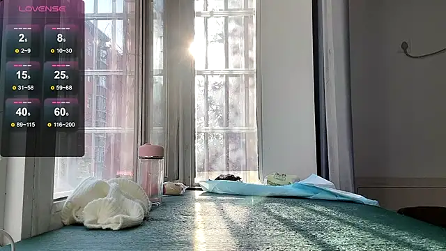 Snapshot of QianF-666 chatting on 12-28-24, 03:26 QianF-666 online show from 12-28-24, 03:26