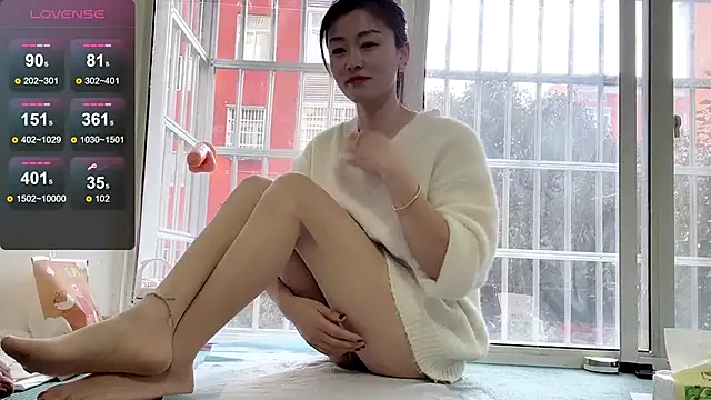 Snapshot of QianF-666 chatting on 01-07-25, 01:28 QianF-666 online show from 01-07-25, 01:28