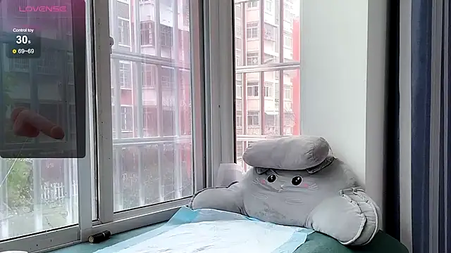 Snapshot of QianF-666 chatting on 03-04-25, 02:27 QianF-666 online show from 03-04-25, 02:27