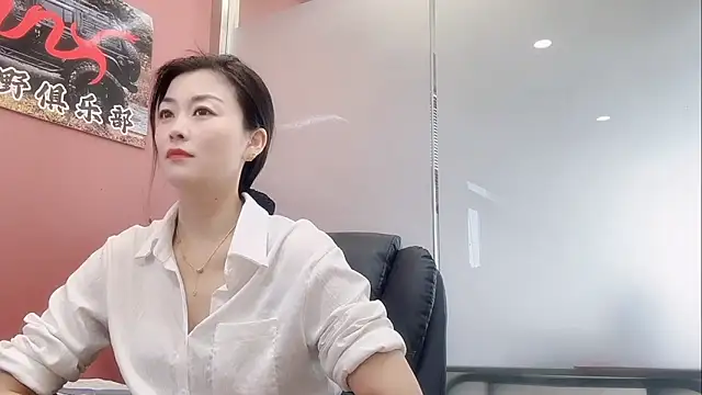 Snapshot of QianF-666 chatting on 12-03-25, 02:30 QianF-666 online show from 12-03-25, 02:30