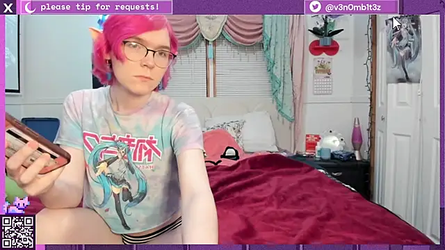 Snapshot of v3n0mb1t3z chatting on 09-29-25, 03:00 v3n0mb1t3z online show from 09-29-25, 03:00